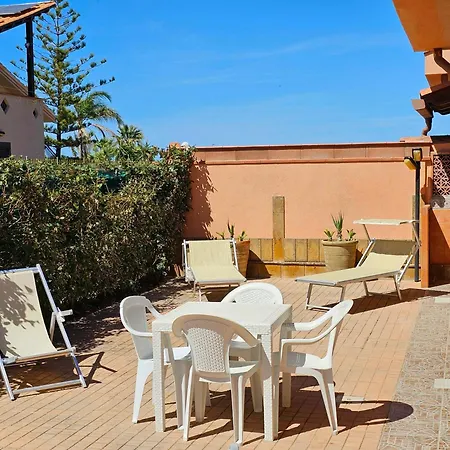 Costa Mediterranea Homes * Campofelice Di Roccella